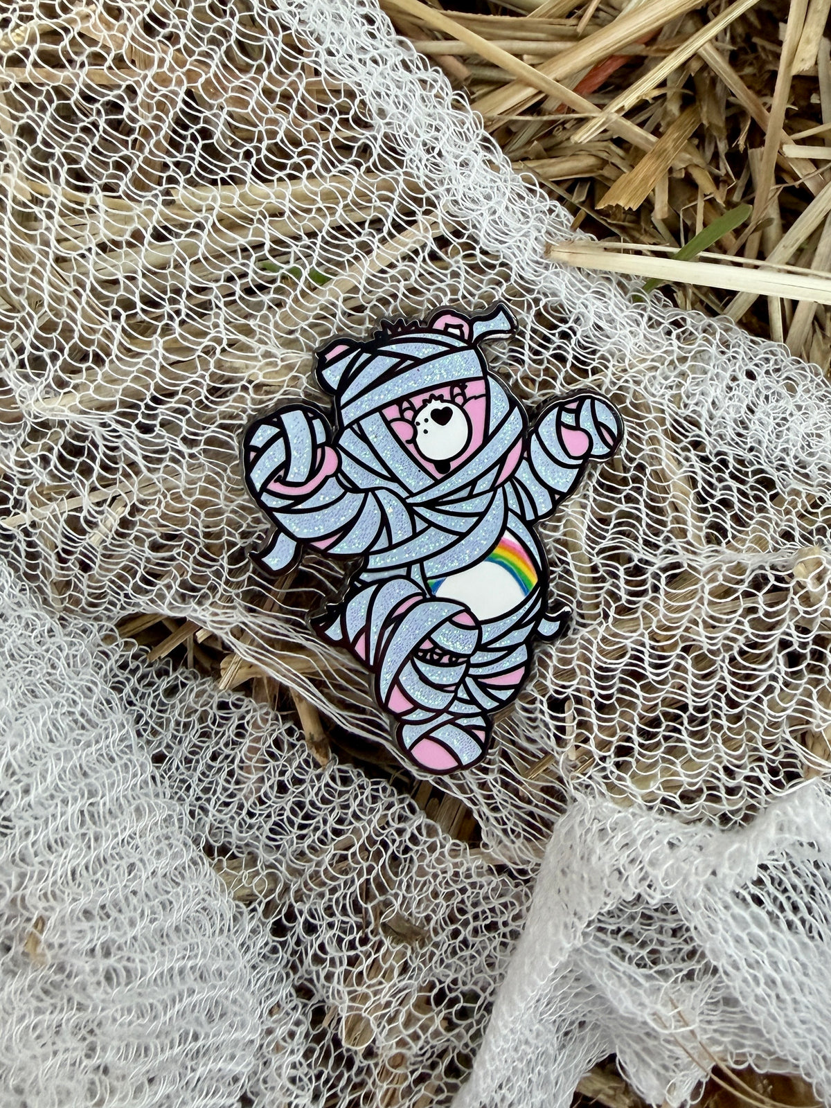 NYCC26 Mummy Cheer Bear Pin, Care Bears