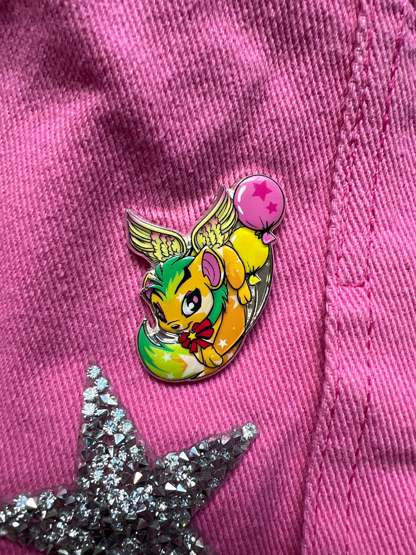 25th Anniversary Xweetok Pin, Neopets