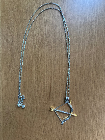 Illusen's Bow Pendant, Neopets